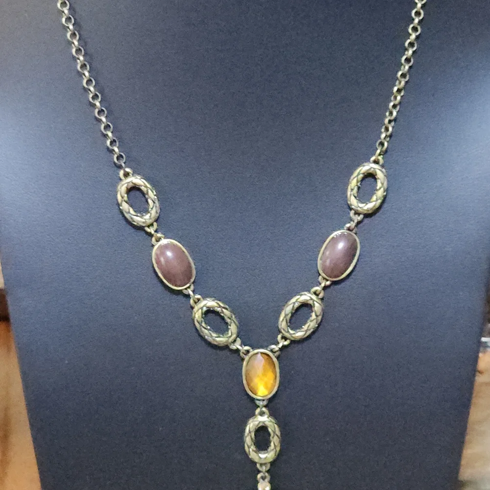 Vintage Y Necklace Signed SAQ Amber Colored And Wood Grain Embellishments